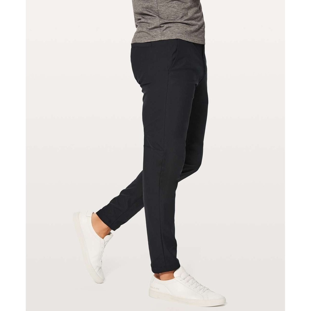 Lululemon Commission Pant Mens 32x31 Classic Navy Slim Tapered Fit Stretch Chino